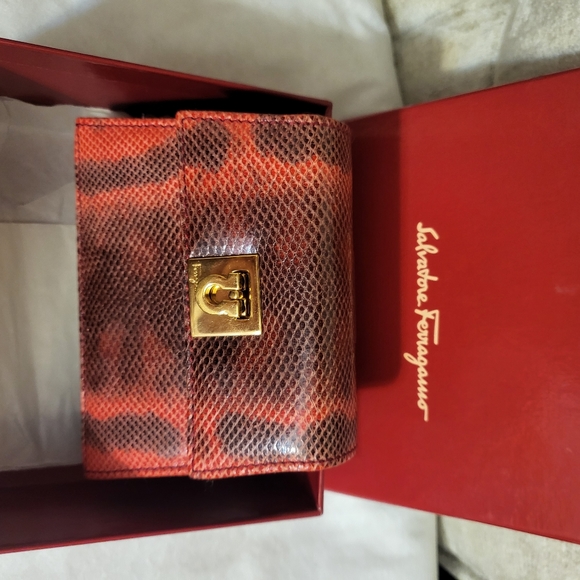 Authentic Salvatore Ferragamo mini python sling /belt bag. - Picture 12 of 13